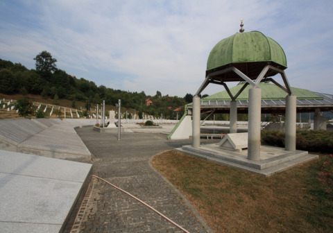 Ein Ort der Erinnerung und Aufklärung: Das Gedenkzentrum Srebrenica